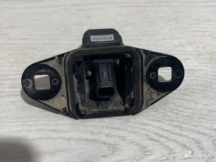 Land Cruiser 200 камера заднего вида