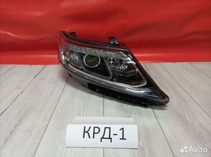 Фара правая Kia Sorento 2 09-20