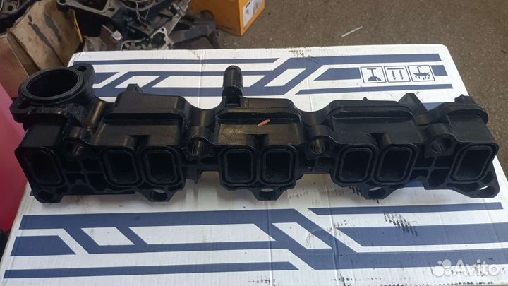 Впускной коллектор двигателя Ford tdci