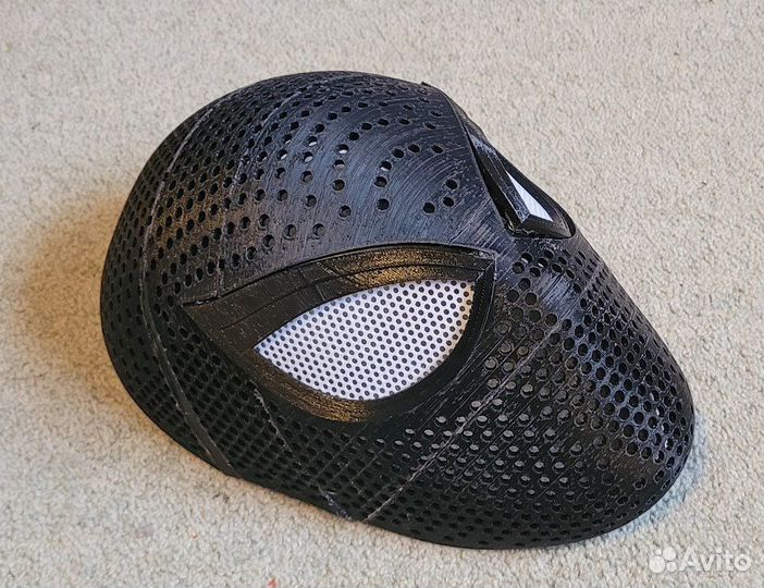 Маска человека паука