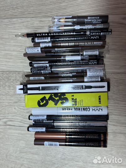 Декоративная косметика новая