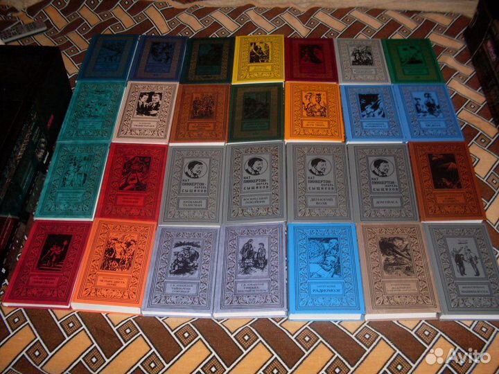 Ретро библиотека 30 книг отличные