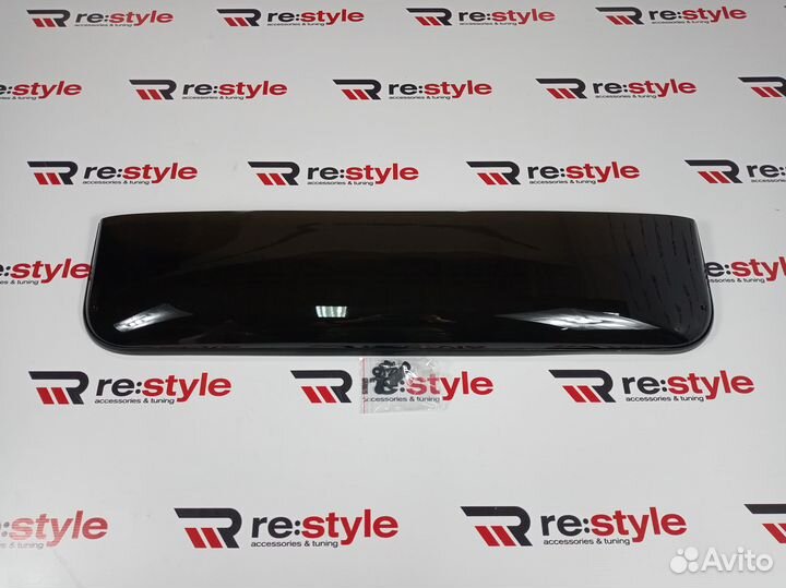 Дeфлектор люка Cruiser 200 / Prado 150 / LX570