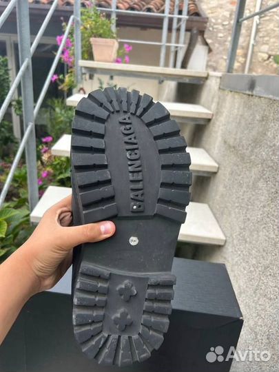 Balenciaga Alaska Boots в наличии