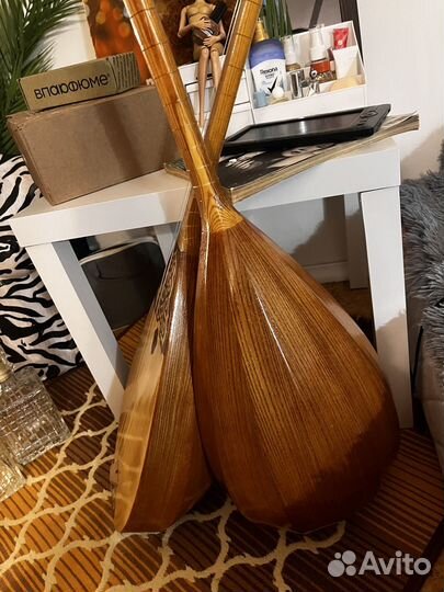 Казахская домбра