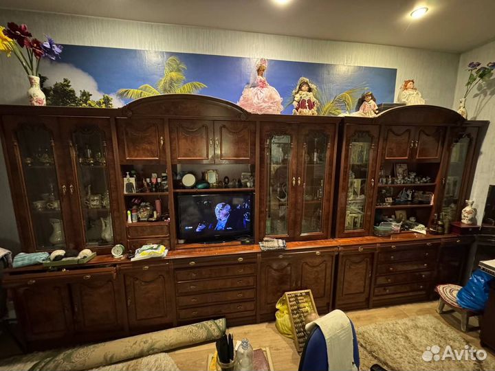 Стенка в гостиную