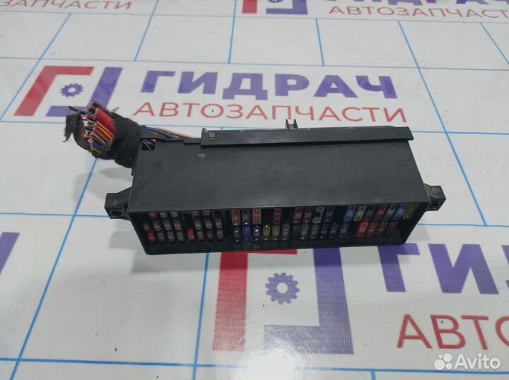 Блок предохранителей салонный Volkswagen Polo Seda