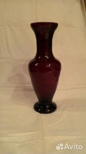 Антикварная ваза