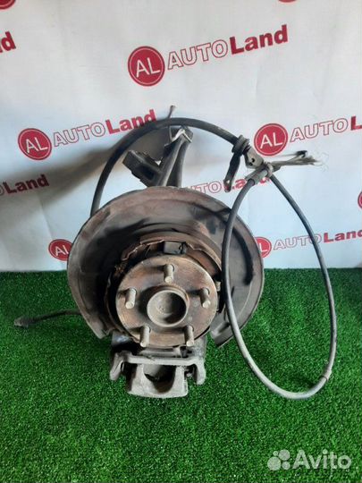 Ступица задняя левая Toyota Avensis AZT250