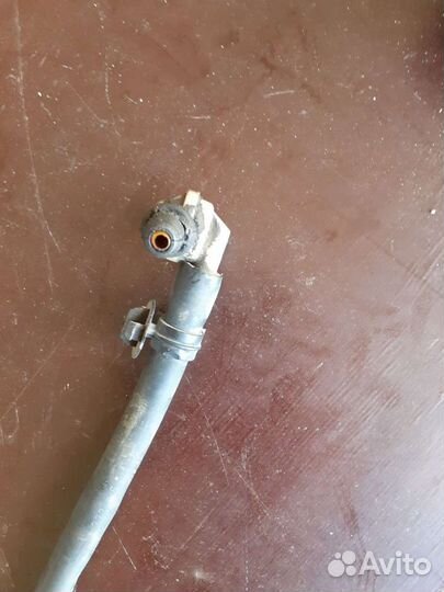 Шланг с клапаном вакуумный Фольксваген Гольф 5 +