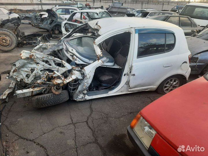 Toyota vitz в разбор