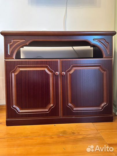 Стол и тумба