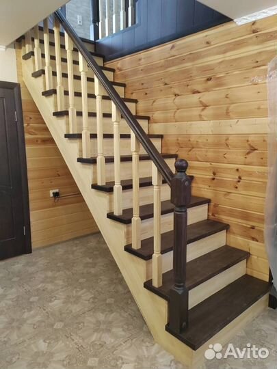 Металлокаркас лестницы