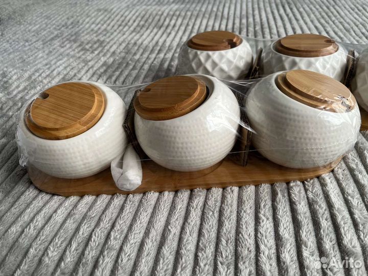 Сахарница, набор кухонных принадлежностей