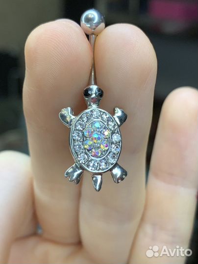 Пирсинг в пупок, гипоаллергенный. Пирсинг женский