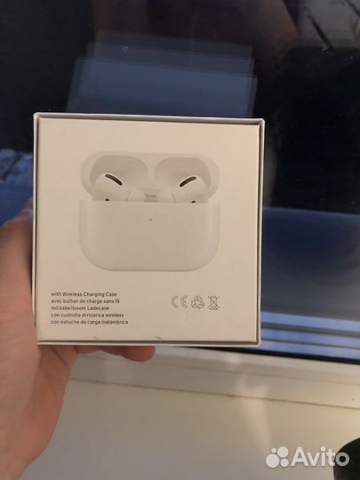 Наушники AirPods Pro