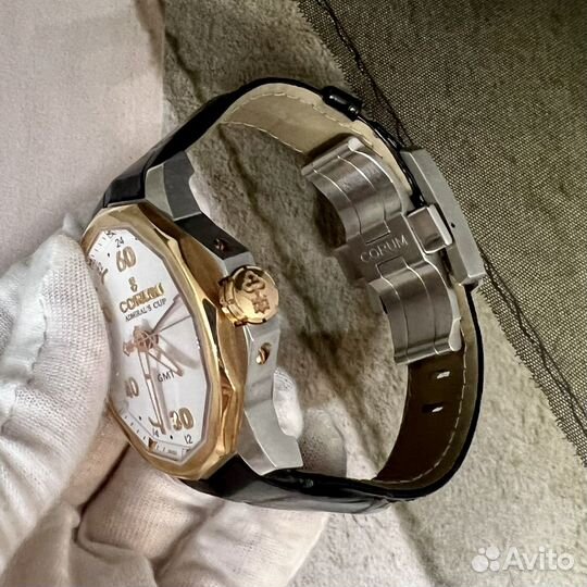 Наручные часы Corum Admiral’s Cup GMT