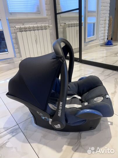 Автолюлька Maxi Cosi Cabriofix