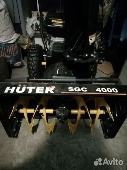 Продаётся снегоуборочная машина huter sgc 4000