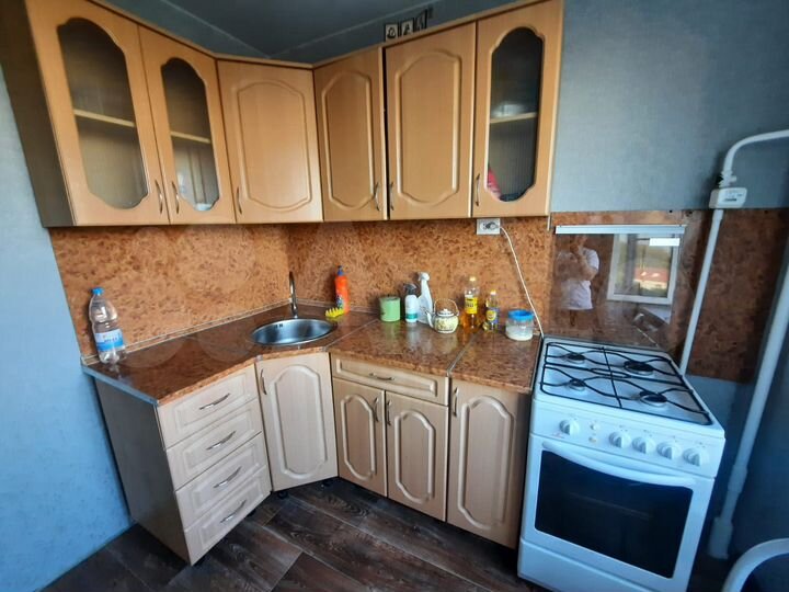 2-к. квартира, 49 м², 4/9 эт.