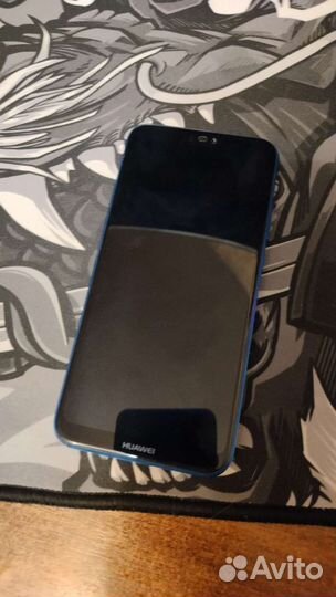 Телефон Huawei p20 lite