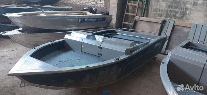 Лодка триера 420 фиш