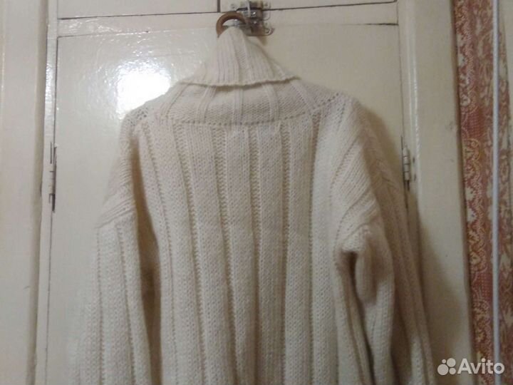 Свитер 46-48, на морозы