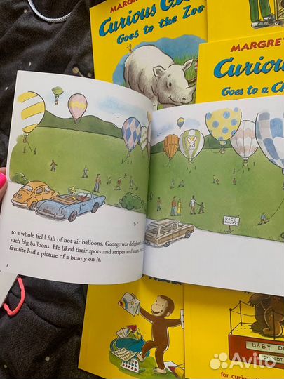 Книги на английском Curious George