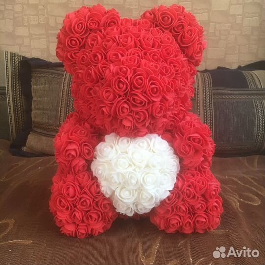 Медведь из роз