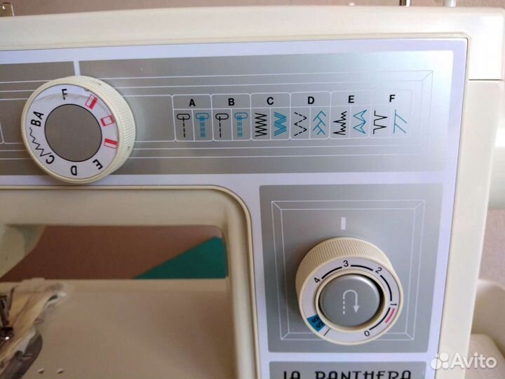 Швейная машина La Panthera