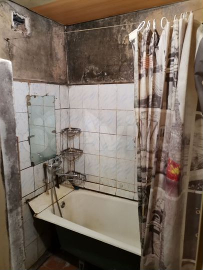 Комната 12 м² в 5-к., 2/5 эт.