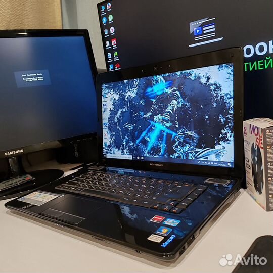 Мощнейший ноутбук I7-8 озу16GB SSD/HDD