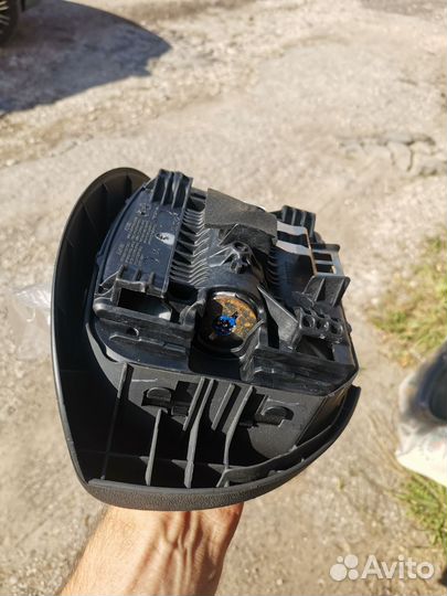 Подушка безопасности водителя Renault Megane