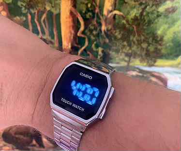 Часы сенсорные Casio Silver