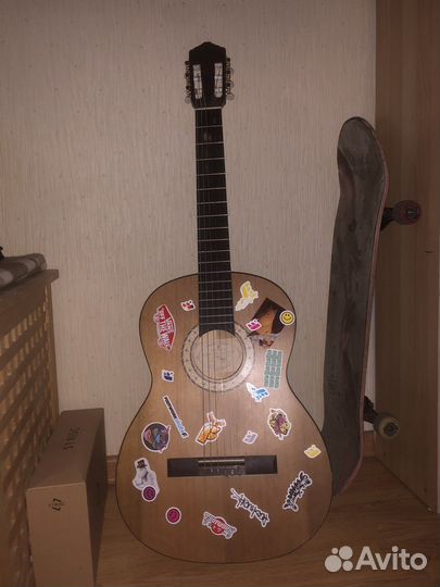 Классическая гитара cremona