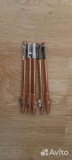 Карандаш для губ Eveline