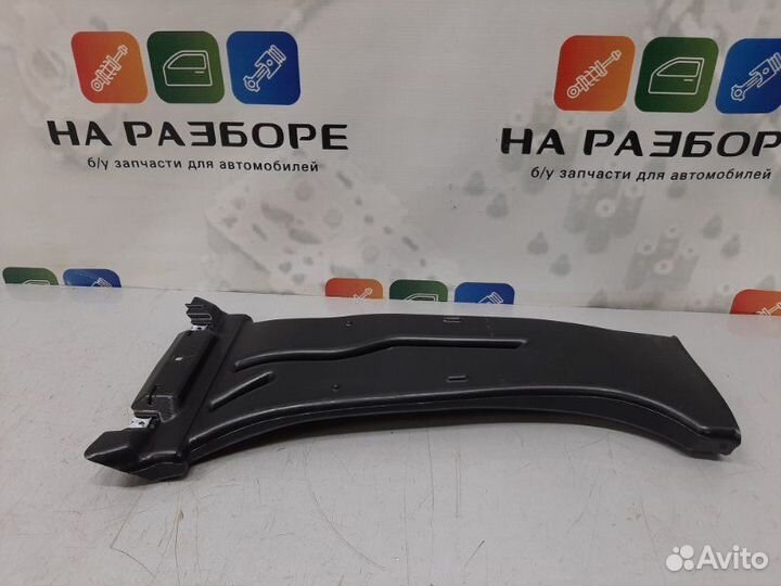 Воздуховод передний правый Toyota Land Cruiser 200