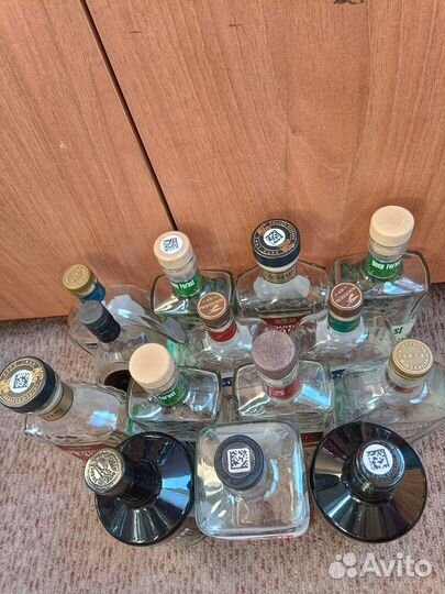 Бутылки стеклянные, 0.5-0.7 л -30 шт