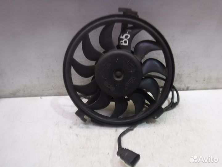 Вентилятор радиатора кондиционера VW Passat B5