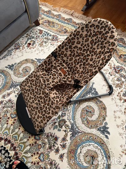 Шезлонг детский luxmom. Бесплатно, самовывоз