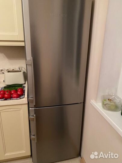 Холодильник liebherr