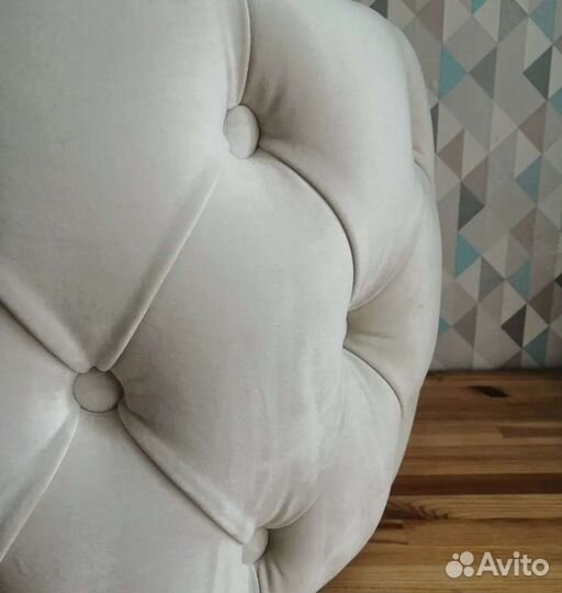 Пуф пуфик новый в каретной стяжке