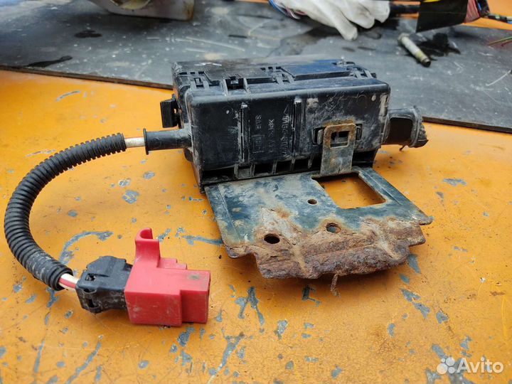 Блок предохранителей ниссан премьер