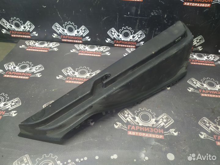 Кронштейн полки Mazda 3 bk Хэтчбек