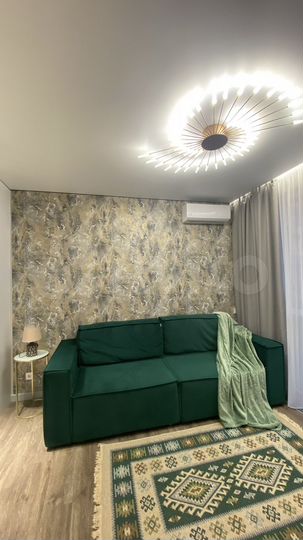 2-к. квартира, 37 м², 3/25 эт.