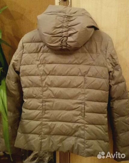 Легкий пуховик куртка motivi