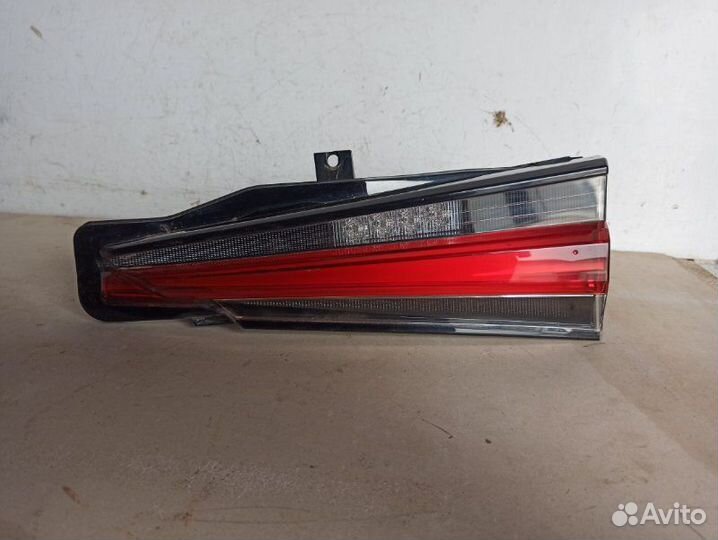Фонарь задний внутренний правый Lexus Nx300 8arfts