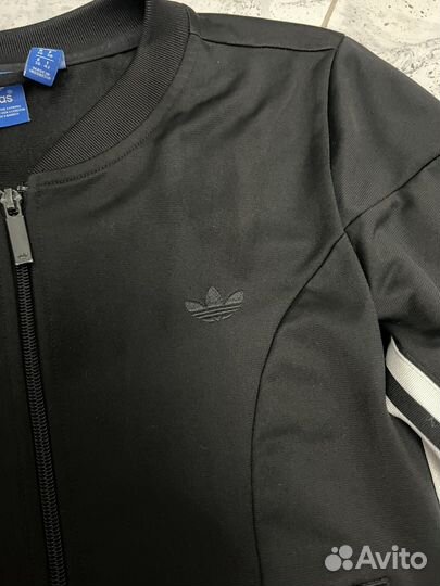 Спортивная кофта adidas женская