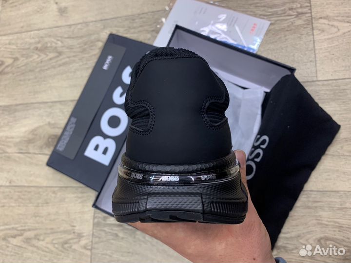 Кроссовки мужские boss