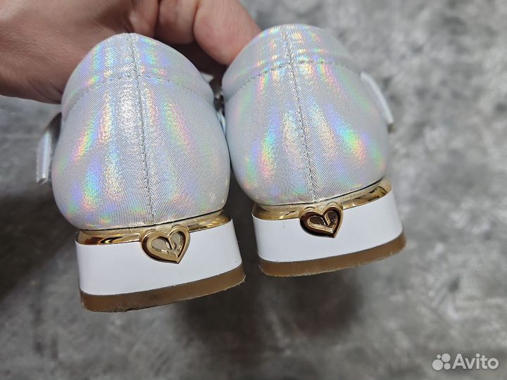 Нарядные туфли 34